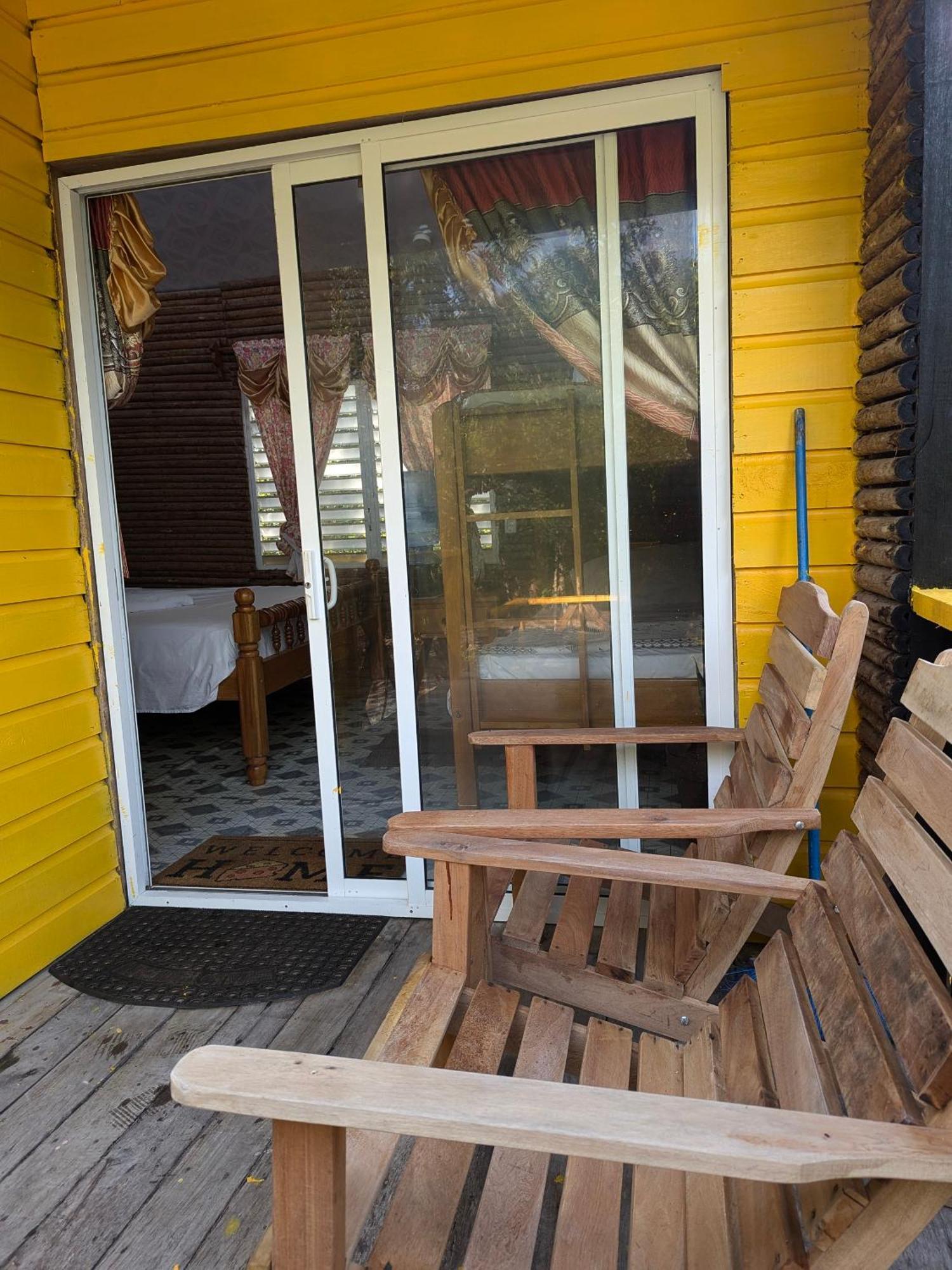 הופקינס Palmento Grove Garifuna Eco-Cultural & Healing Institute מראה חיצוני תמונה